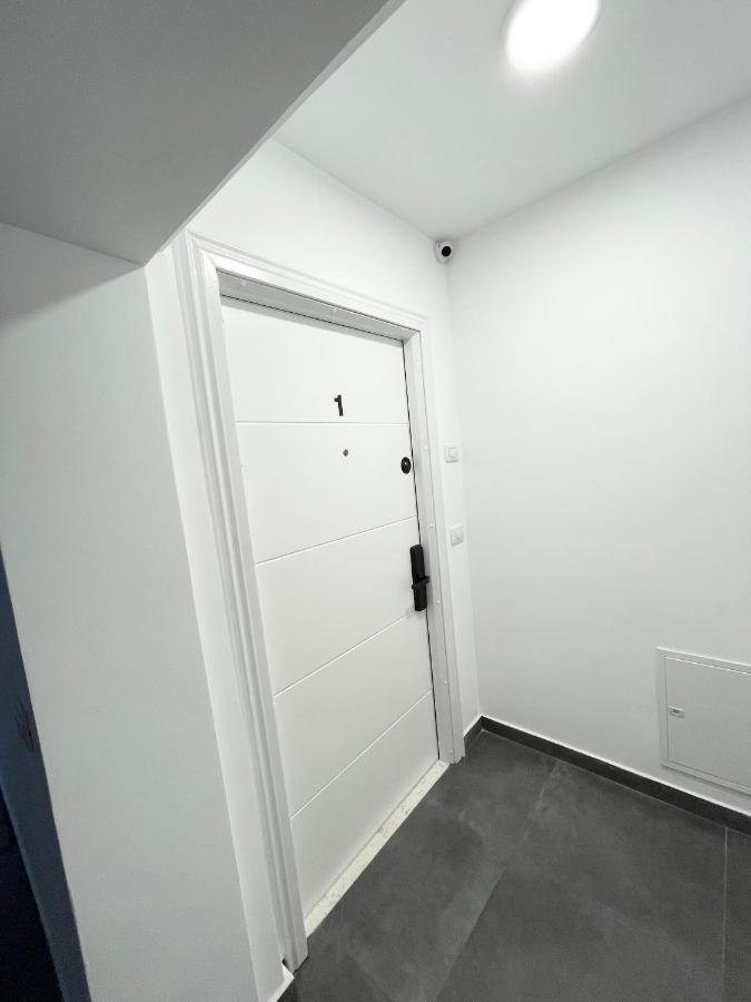 Central Studio Apartment 1, 地拉那 外观 照片